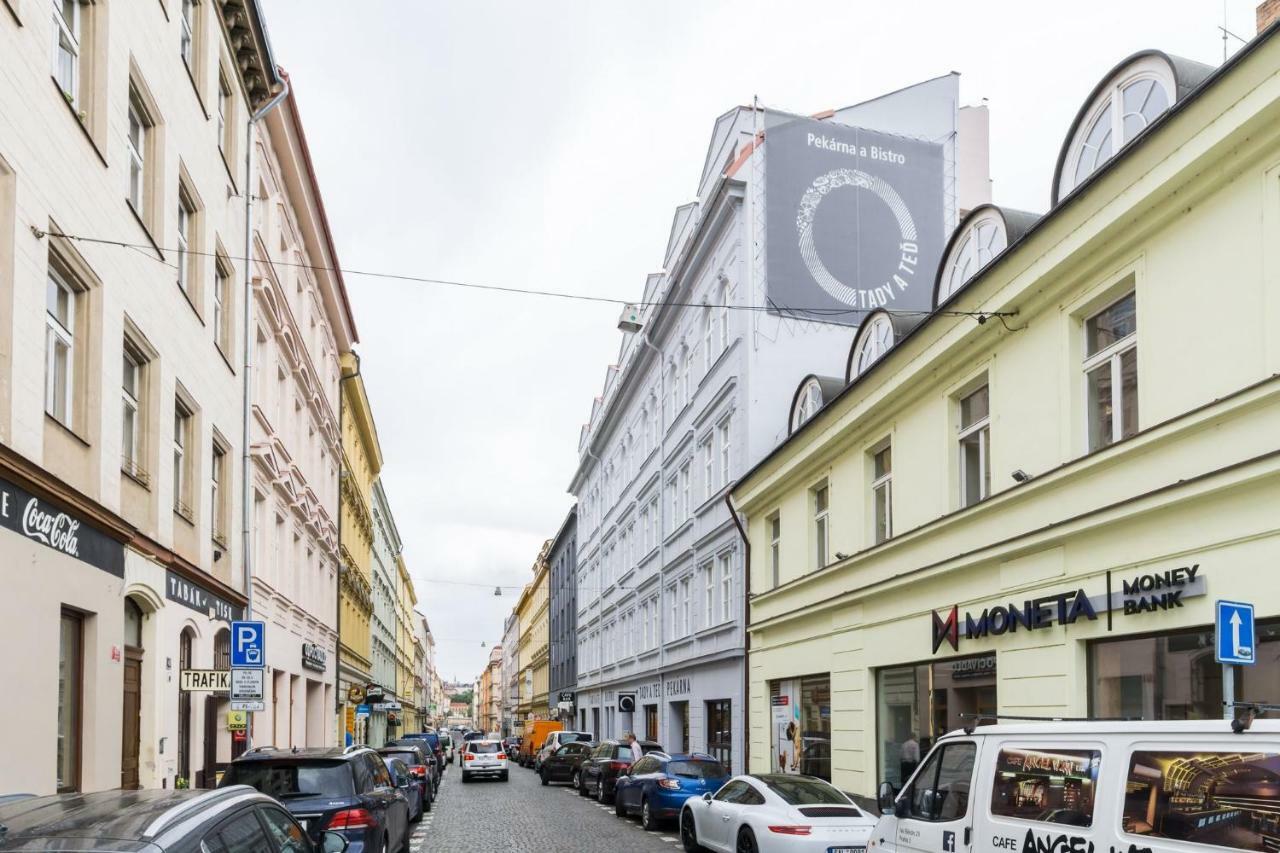 Ilen Daire Prag